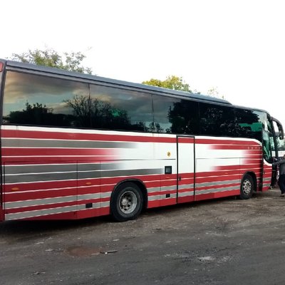 Coach minibus in Asnières-sur-Seine